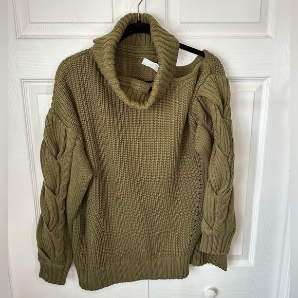 Astr Sweaters - ASTR Oversized Chunky Turtleneck Sweater Sz.L